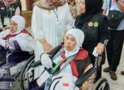 Wabup Madina dan Ketua PPIH Embarkasi Medan Ingatkan Jamaah Kompak Saling Bantu dan Jaga Kesehatan