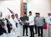 Kloter 16 Labusel Berangkat, Pesan Bupati Bangun Kebersamaan dan Perkokoh Persatuan