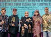 Parade Kebaya PIM Aceh Dibuka Istri Gubernur, Ratusan Peserta dari 35 Organisasi Perempuan Ambil Bagian