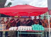 PAC Pemuda Pancasila Medan Area Bersama Ranting Sukaramai II Gelar Jum’at Berkah, Bagikan Nasi Usai Sholat Jum’at