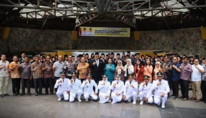 Lantik Pejabat Lingkungan Pemkab Dairi, Bupati Minta Tulus dan Beri Layanan Sungguh-sungguh