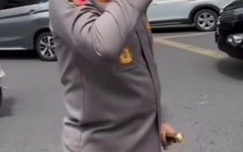 Kapolrestabes Medan Turun Langsung Atur Kemacatan di Jalan Zainul Arifin