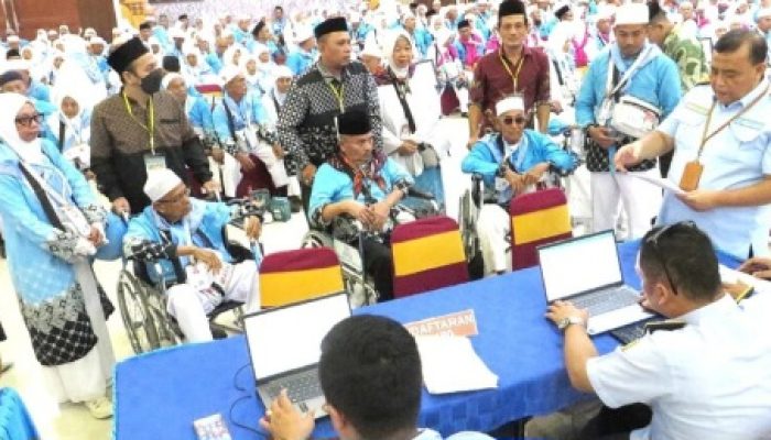 360 Jamaah Haji Kloter 4 Asal 9 Kabupaten/Kota Masuk Asrama, Hari Ini Berangkat