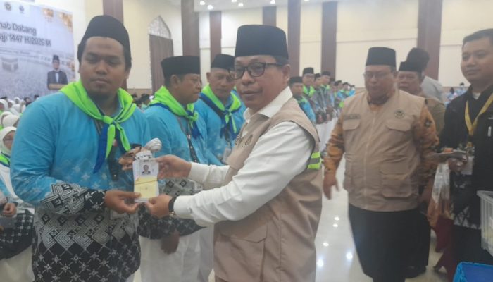 Kloter I Medan Binjai Dini Hari Berangkat, Pesan Kakanwil Kemenhaj Jaga Kesehatan, Barang, Paspor dan Kartu Nusuq