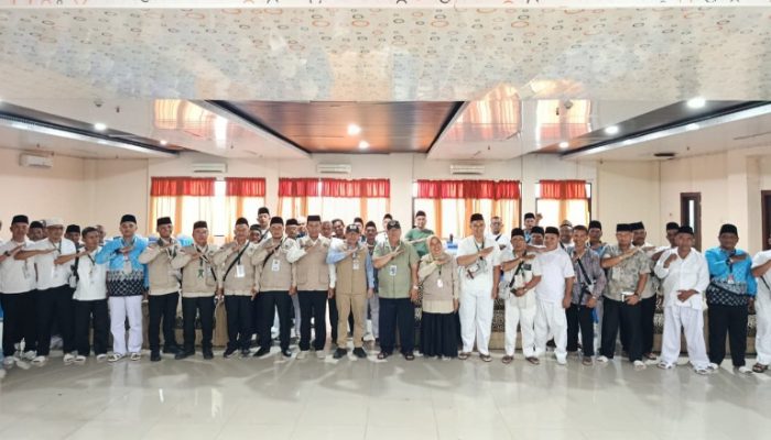 Kakanwil Kemenhaj Sumut Mantapkan Petugas Kloter 09, Tekankan Pelayanan Haji sebagai Amal Jariah