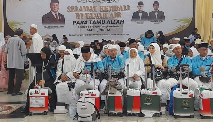 Kloter 1 Debarkasi Medan Tiba, 360 Jemaah Haji Asal Medan dan Binjai Pulang Sehat dan Selamat