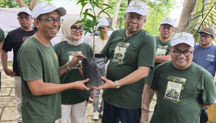ISMI Sumut dan GJI Tanam 1000 Pohon Khas Melayu di Bantaran Sei Deli, Perkuat Ekologi dan Ekoteologi Kota Medan