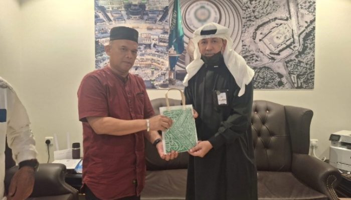 Masdar Tambusai Dan Kisah Sepotong Kain Kiswah Penutup Ka’bah