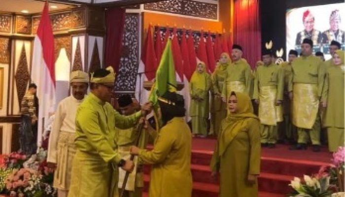 Hj Ernawati Resmi Dilantik Jadi Ketua ISMI Jambi, Jadikan ISMI Rumah Besar Sarjana Melayu