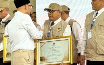 Dipimpin Zulkifli Sitorus, Menteri Haji dan Umroh RI Beri Penghargaan Kemenhaj Sumut 
