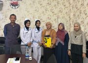 Program Studi D-III Kebidanan Universitas Deztron Indonesia Serahkan Mahasiswa Praktik Klinik ke RS Artha Mahinrus