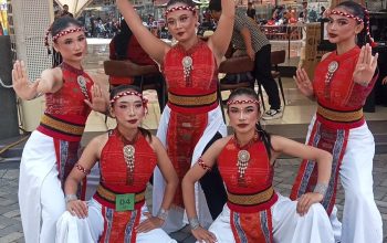 Mahasiswa Universitas Deztron Indonesia Tampilkan Pesona Budaya Nusantara pada Ajang Gebyar KORMISU Road to FORPROVSU 2026