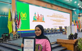 Aulia Ukhtin Dosen Universitas Deztron Indonesia Raih Penghargaan Best Paper Award pada Konferensi Internasional Next-D 2026 di UMSU